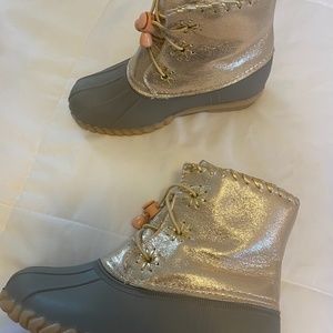 Girls duck boots